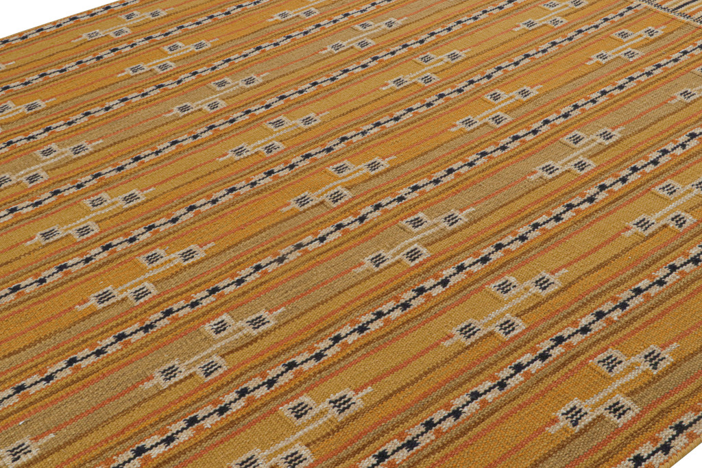 Scandinavian Style Custom Rug “Marta Stripe”