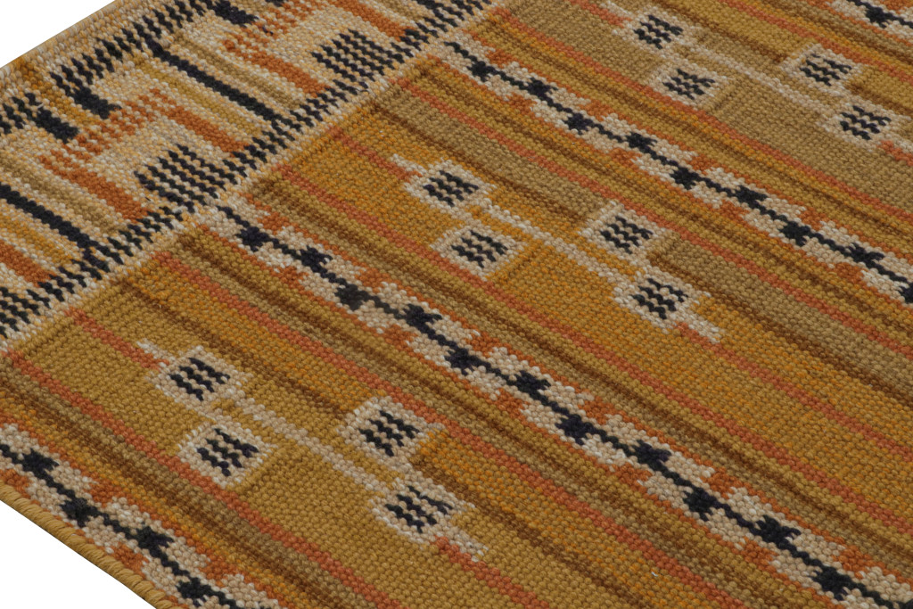 Scandinavian Style Custom Rug “Marta Stripe”