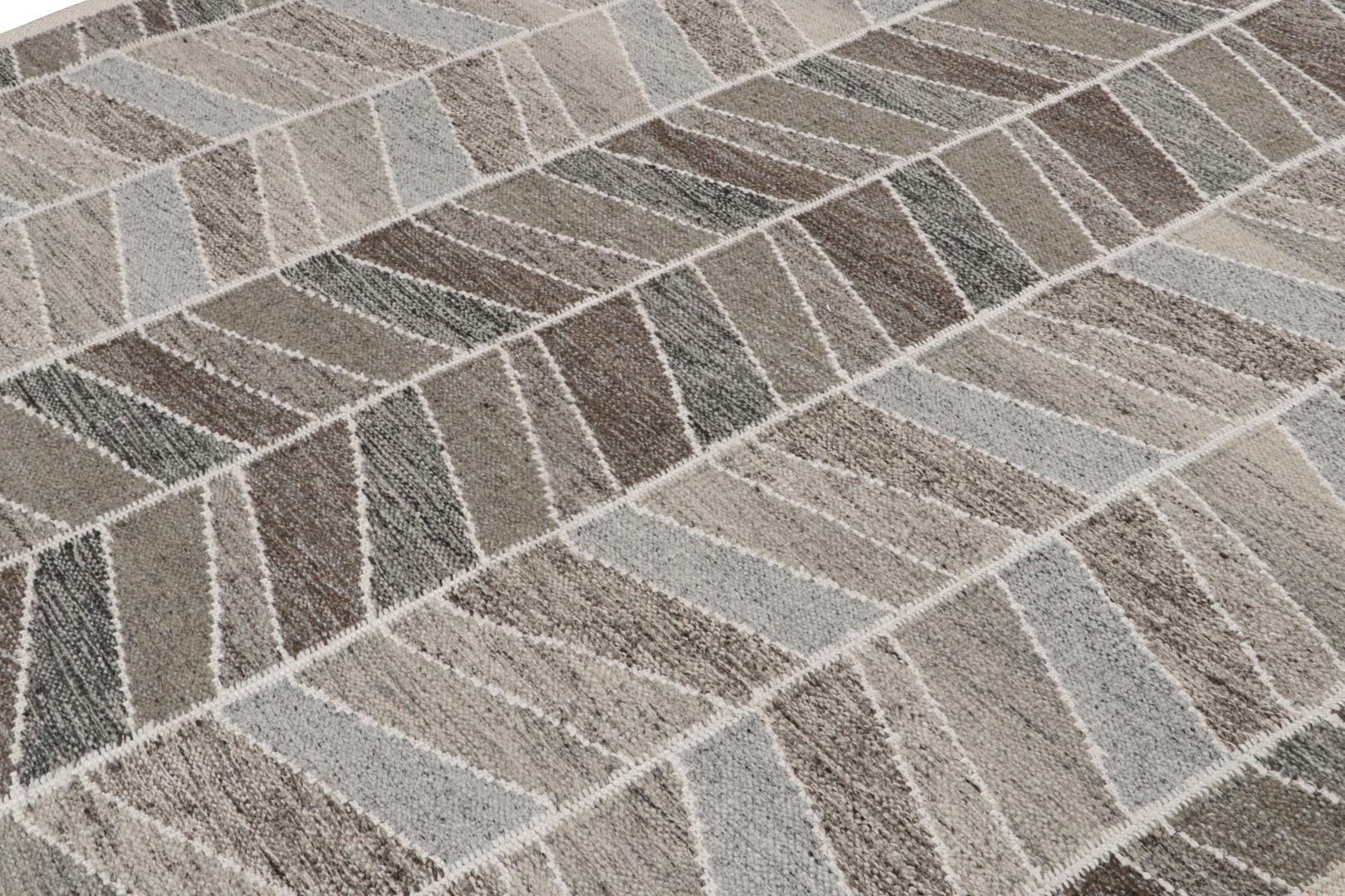 Scandinavian Custom Outdoor Rug with Geometric Patterns