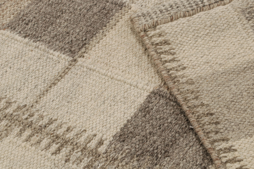 Scandinavian Rug with Geometric Patterns