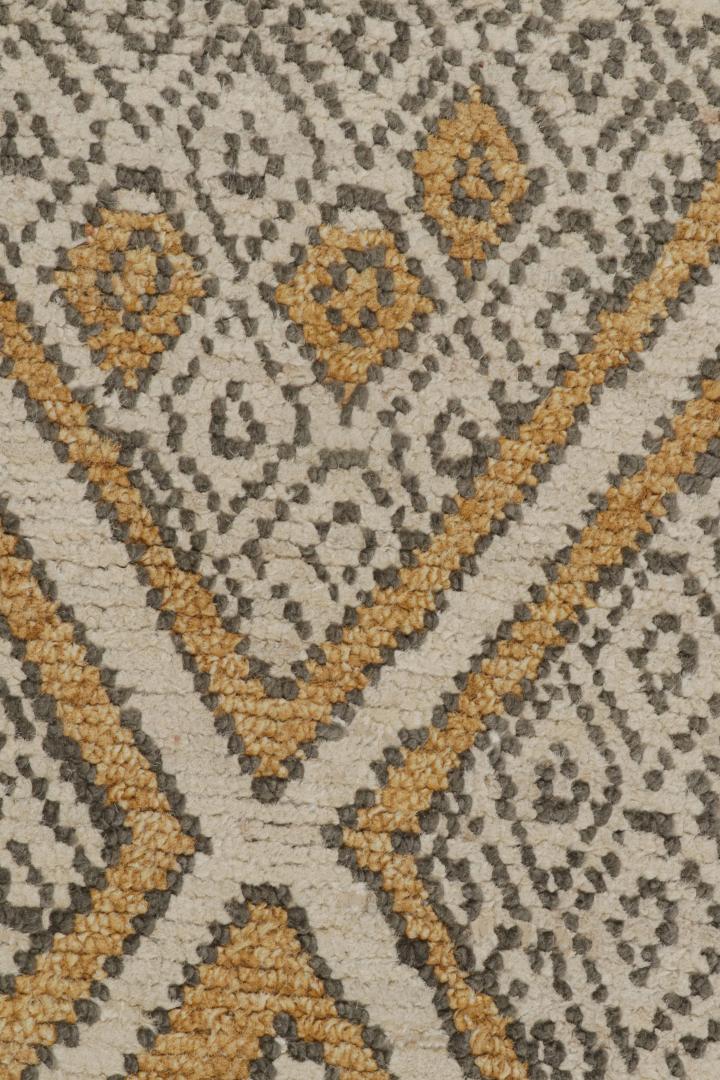 Contemporary Moroccan Rug with Berber Geometric Patterns