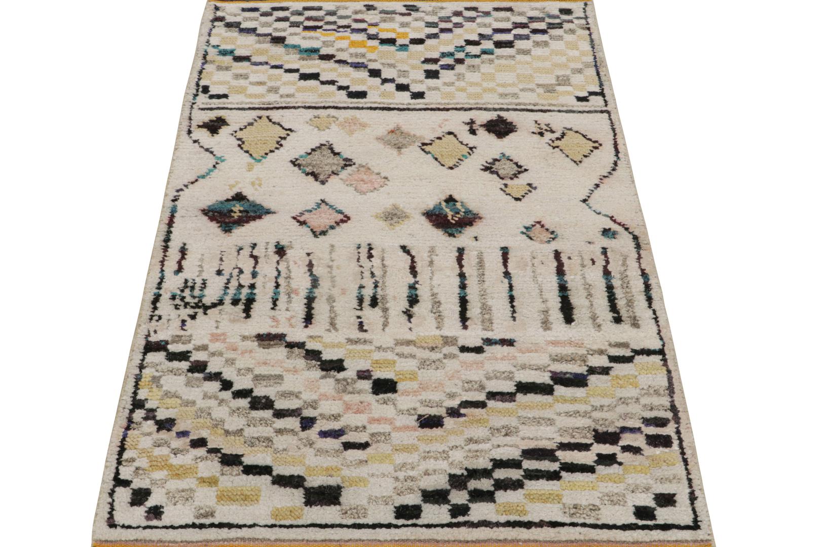 Contemporary Moroccan Rug with Berber Geometric Patterns
