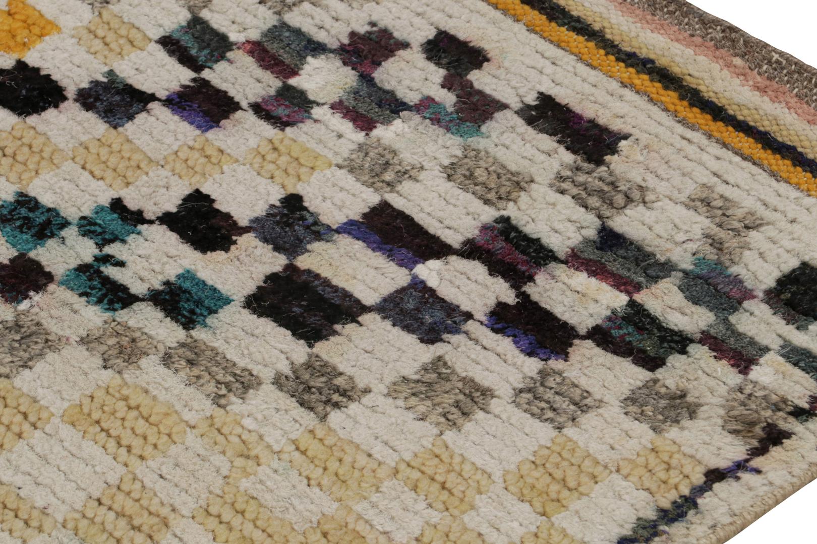 Contemporary Moroccan Rug with Berber Geometric Patterns