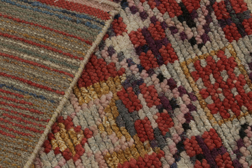Contemporary Moroccan Rug with Berber Geometric Patterns