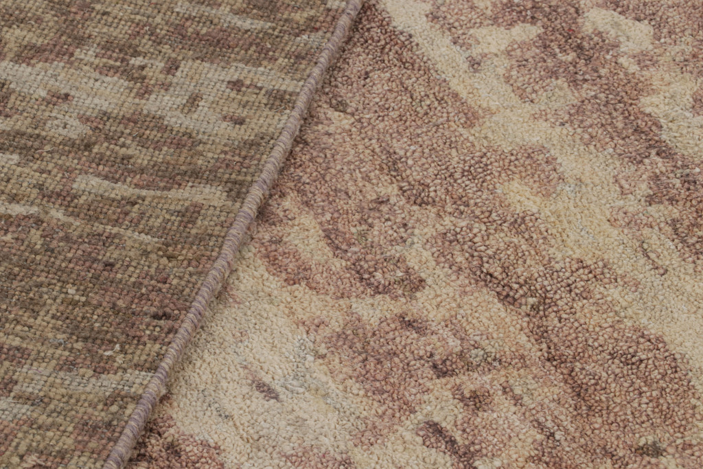 Contemporary Abstract Rug With Painterly Patterns