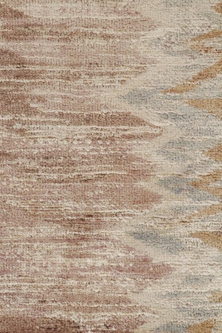 Scandinavian Rug with Geometric Chevron Patterns