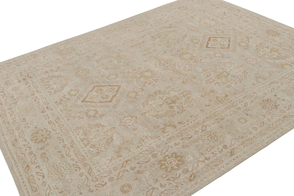Oushak geometric rug