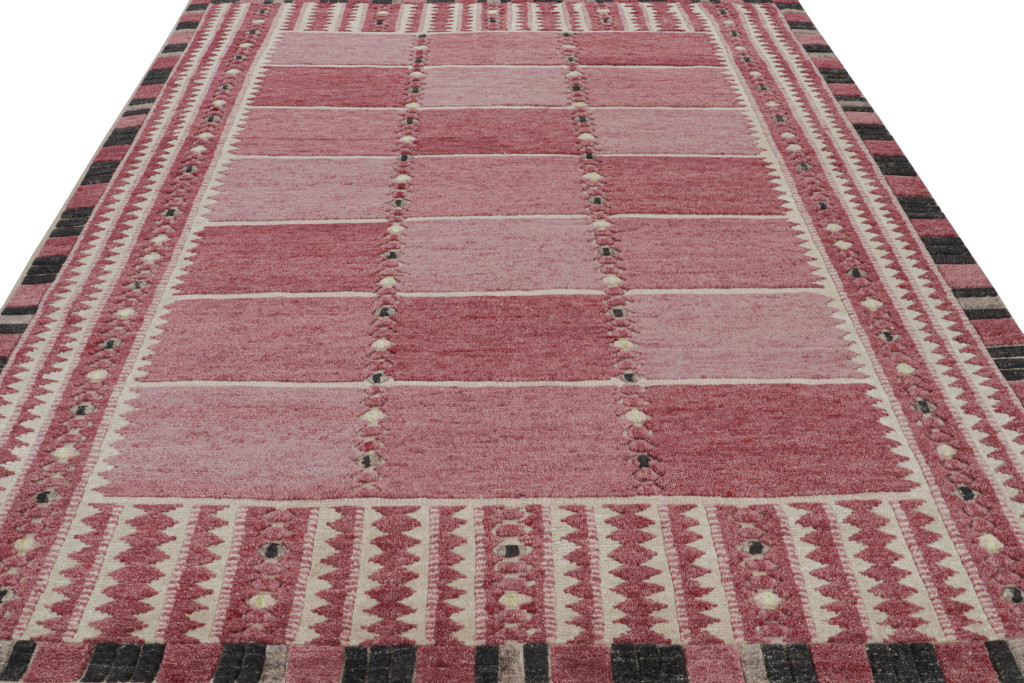 Scandinavian Rug with Geometric Patterns
