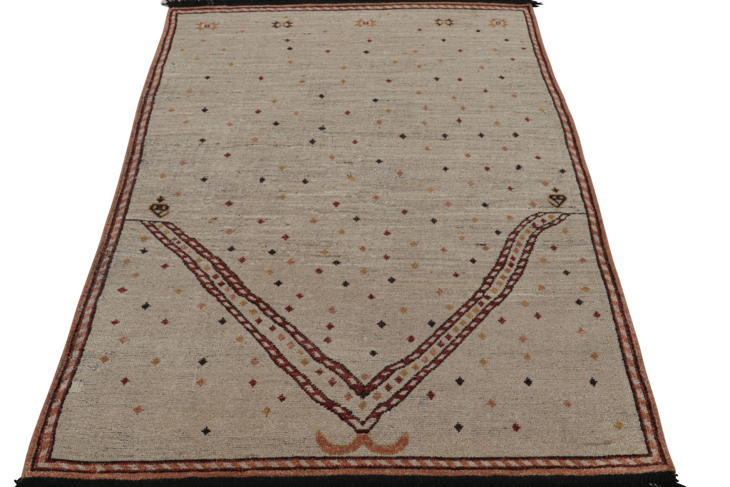 Rug & Kilim’s Mihrab Style Rug in Beige with Geometric Patterns
