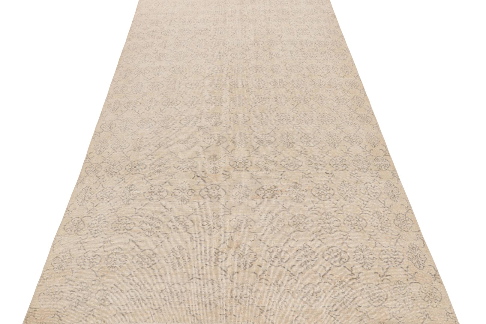 Vintage Zeki Múren rug