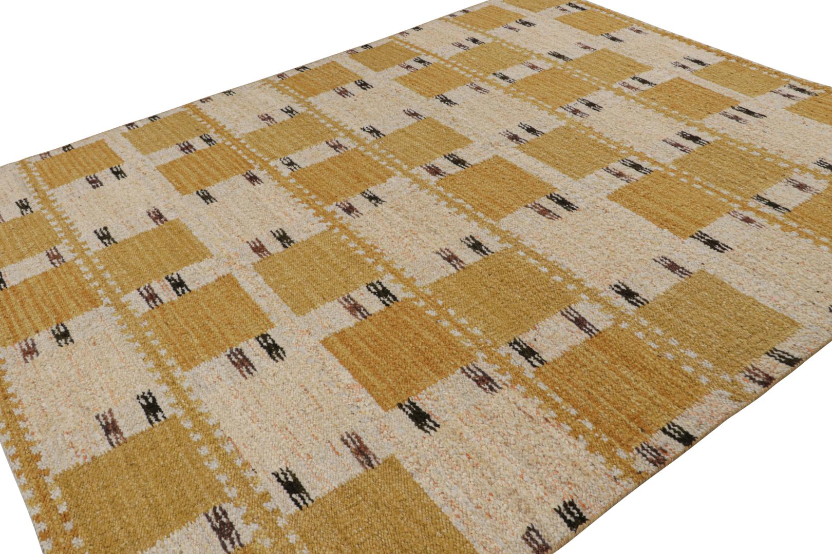 Scandinavian Beige/Brown Custom Trapezoid Kilim Rug
