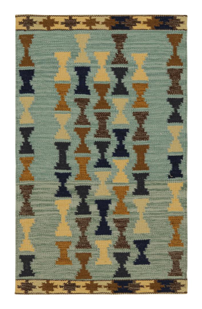 Scandinavian Scatter Rug with Geometric Patterns