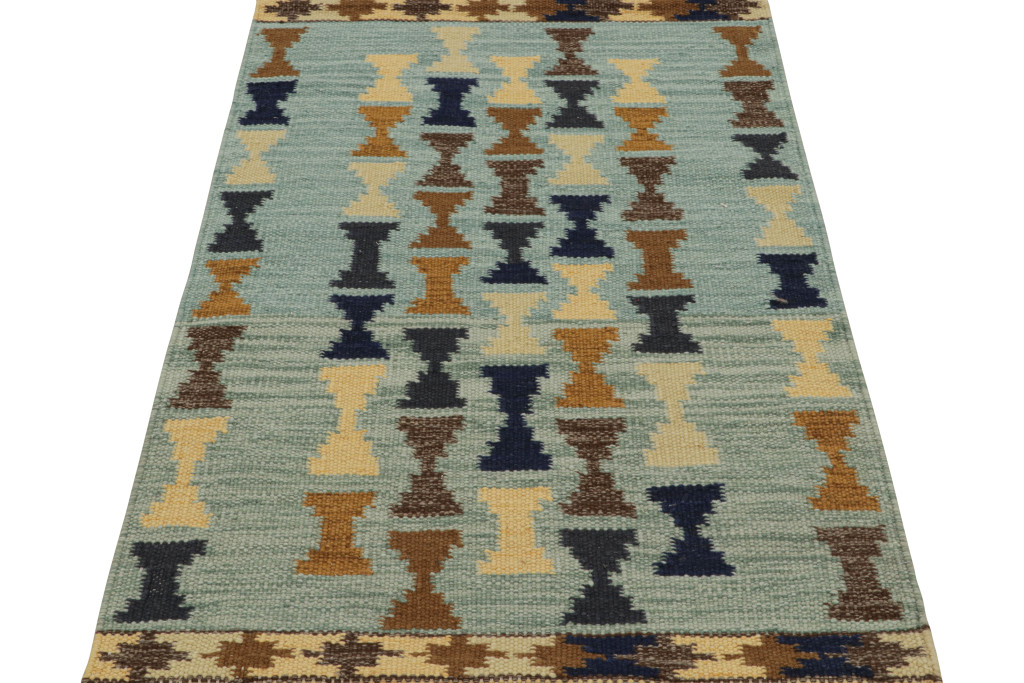 Scandinavian Scatter Rug with Geometric Patterns