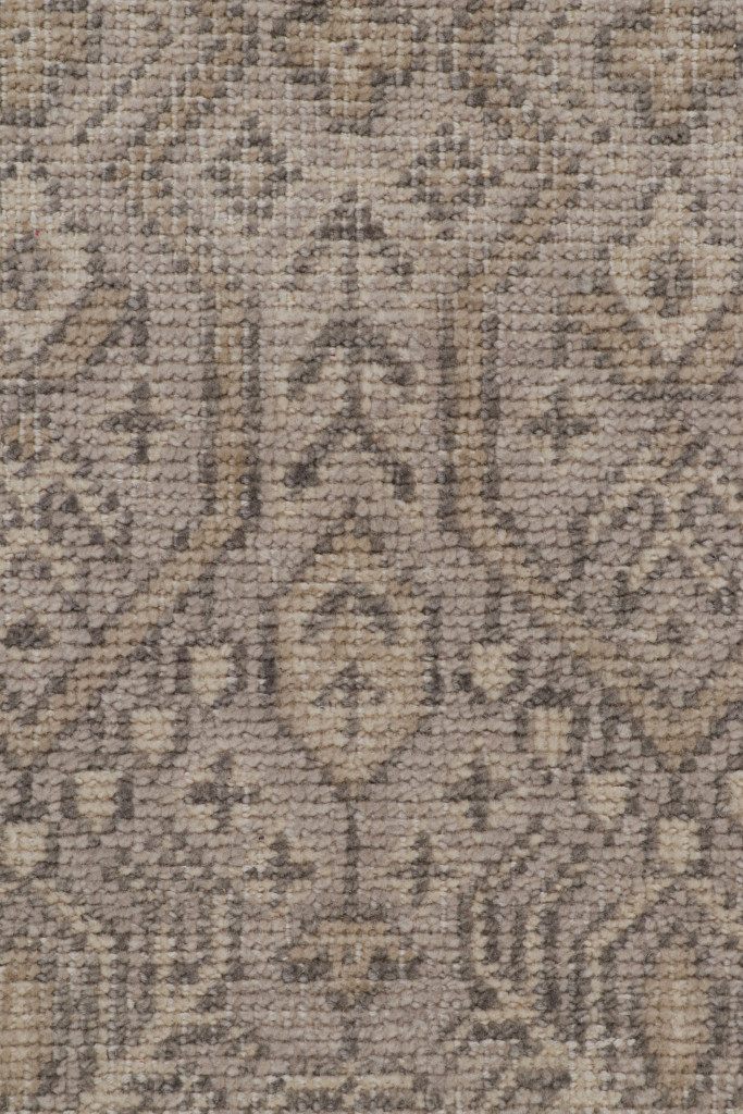 Contemporary Rug with Geometric Patterns