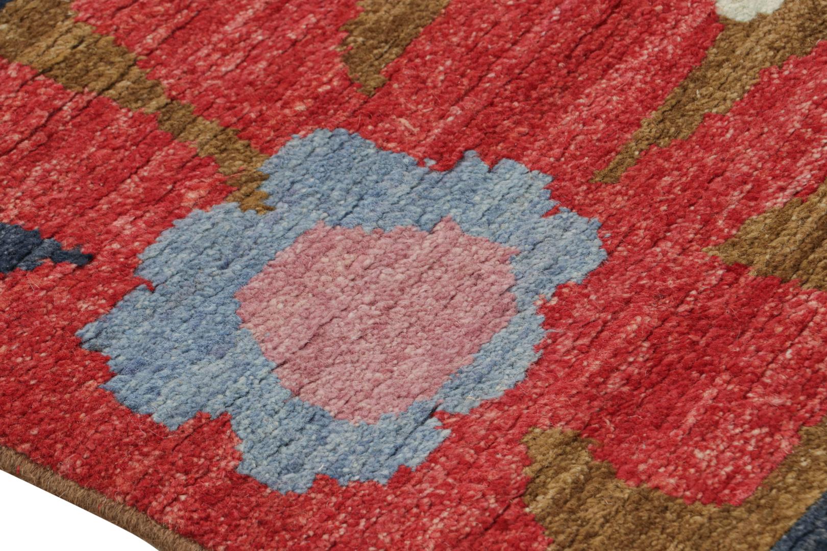 Contemporary Runner with Colorful Floral Patterns