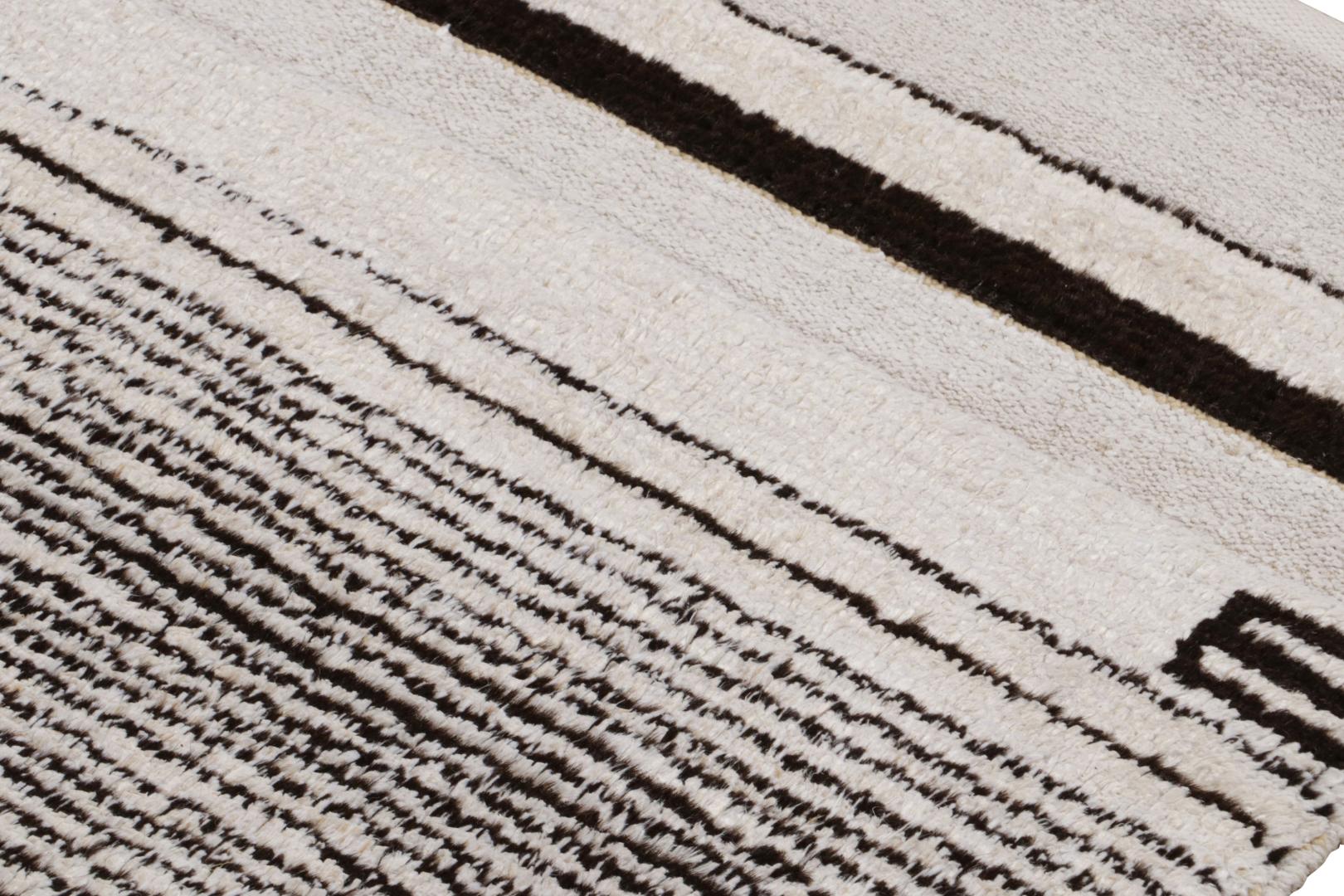 Contemporary Rug with Stripes and Gradation “Sky”