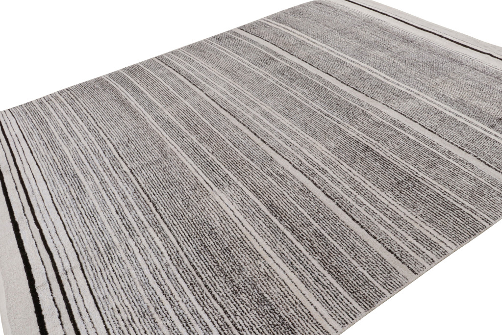 Contemporary Rug with Stripes and Gradation “Sky”