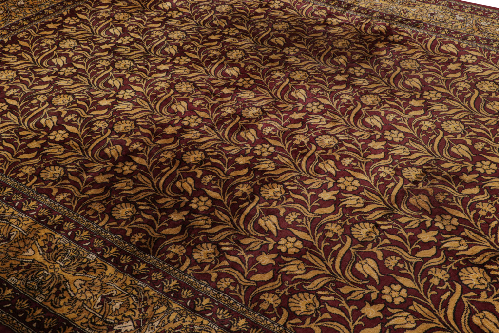 Modern Lavar Floral Rug