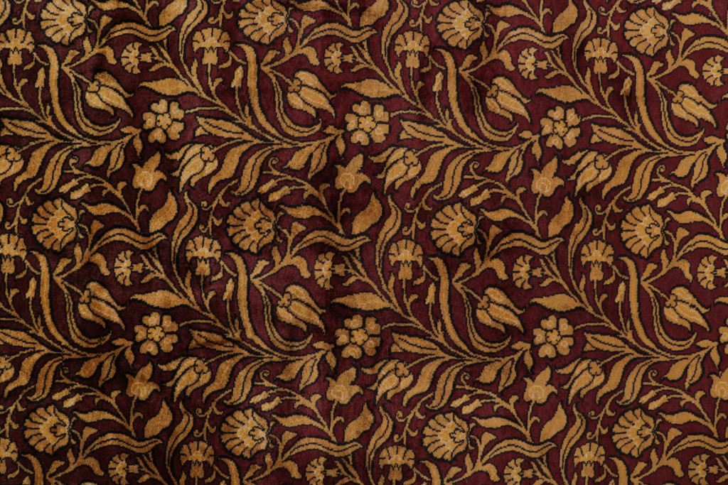 Modern Lavar Floral Rug
