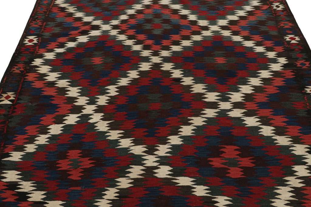 Vintage Kilim with Geometric Patterns