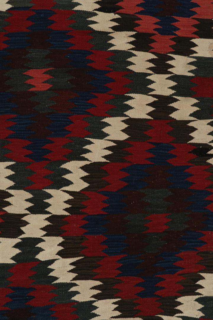Vintage Kilim with Geometric Patterns