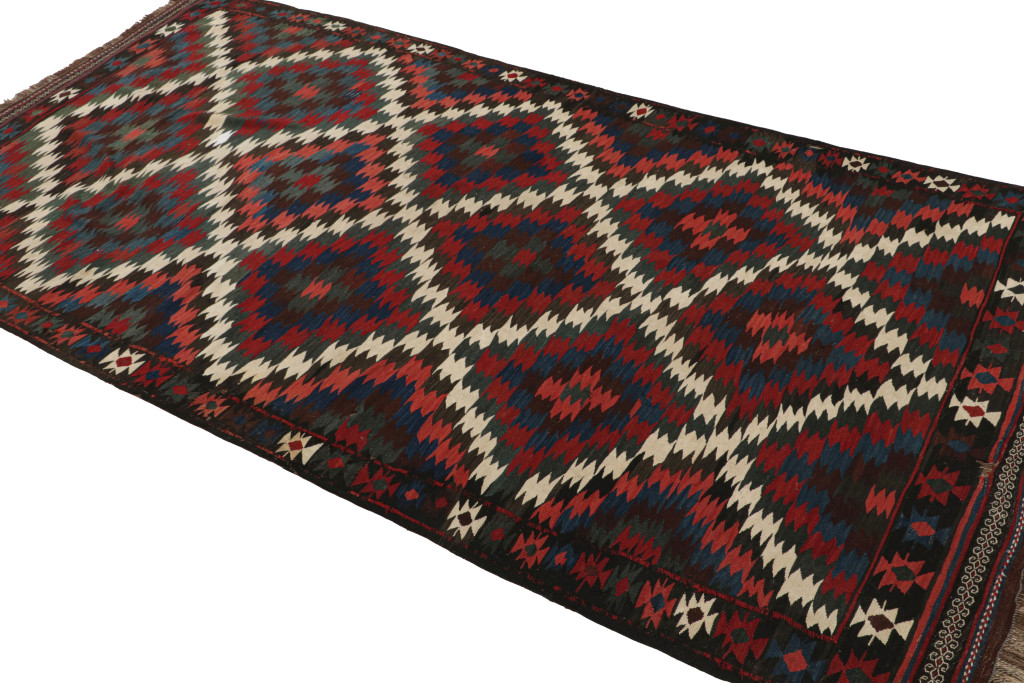 Vintage Kilim with Geometric Patterns