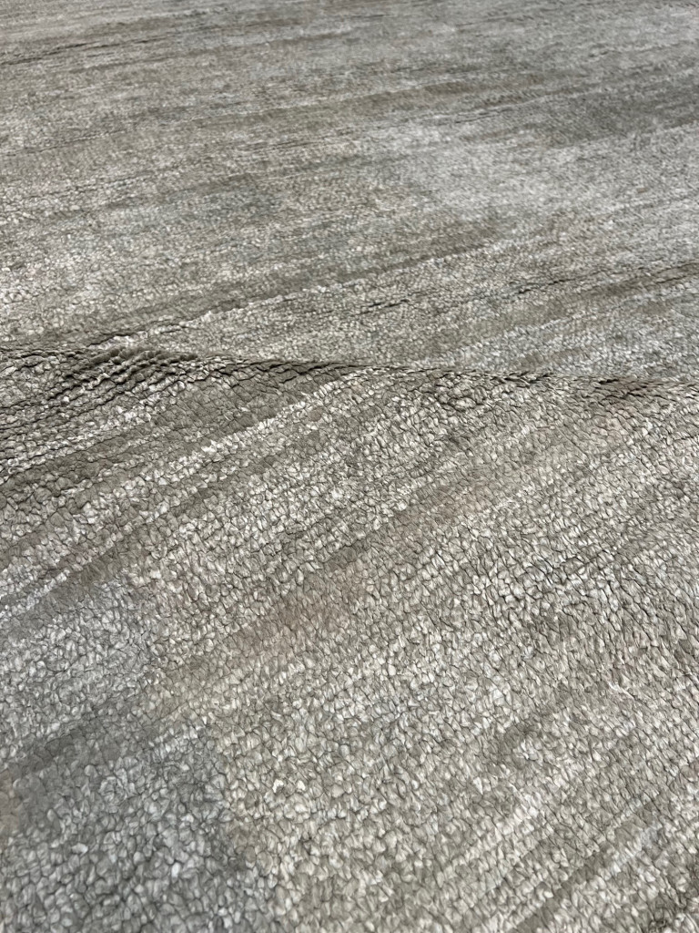 JSO122 430, Plain, Pure Natural Silk, India, 292 x 268cm, $TBC, Closeup