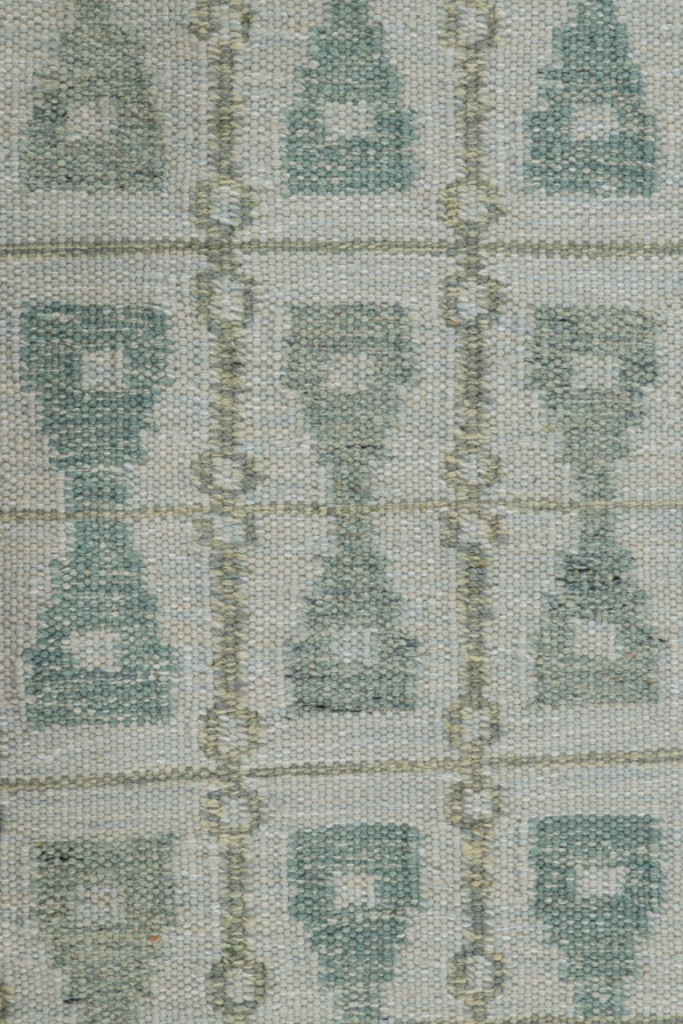 Scandinavian Rug with Hourglass Geometric Patterns