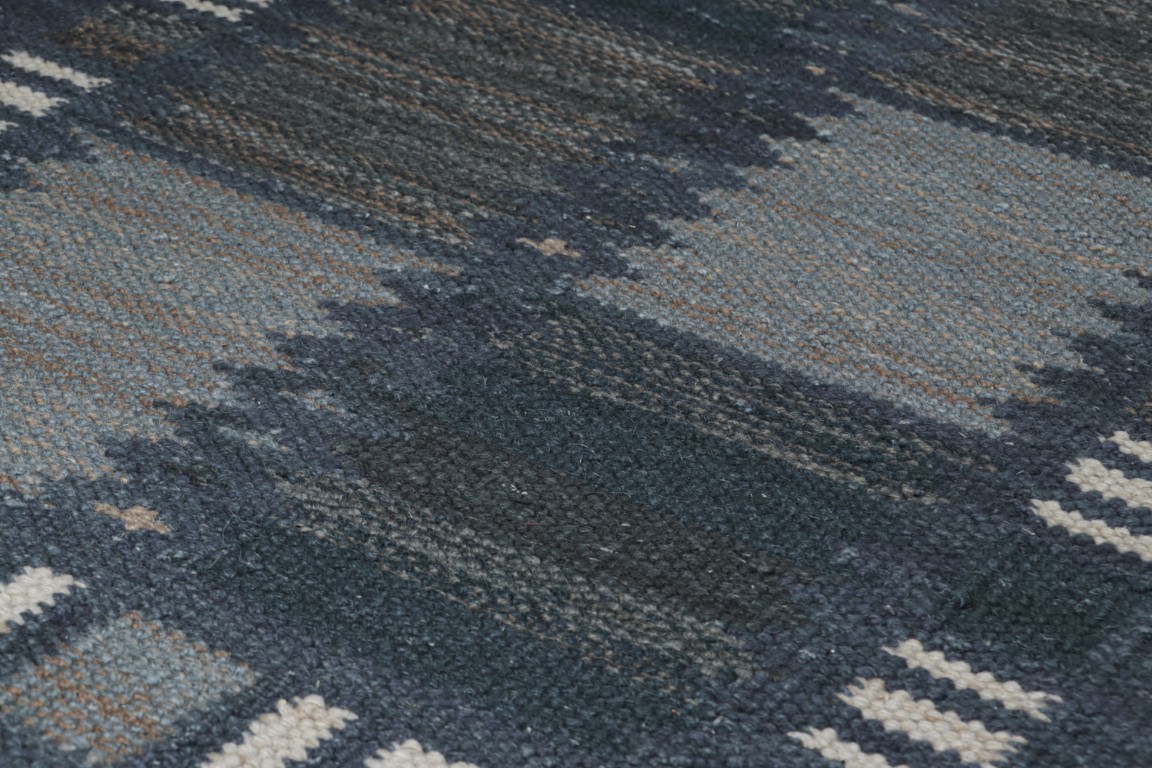 Scandinavian Rug with Geometric Patterns
