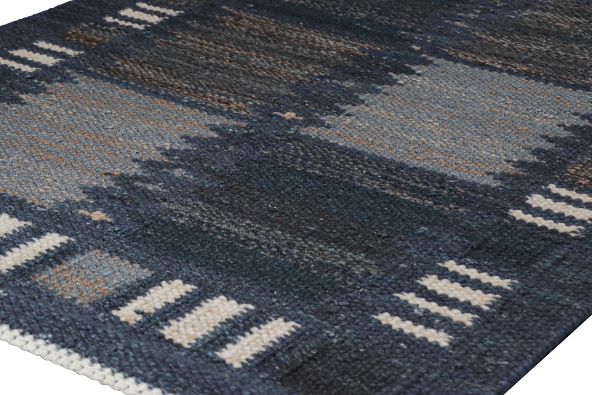 Scandinavian Rug with Geometric Patterns