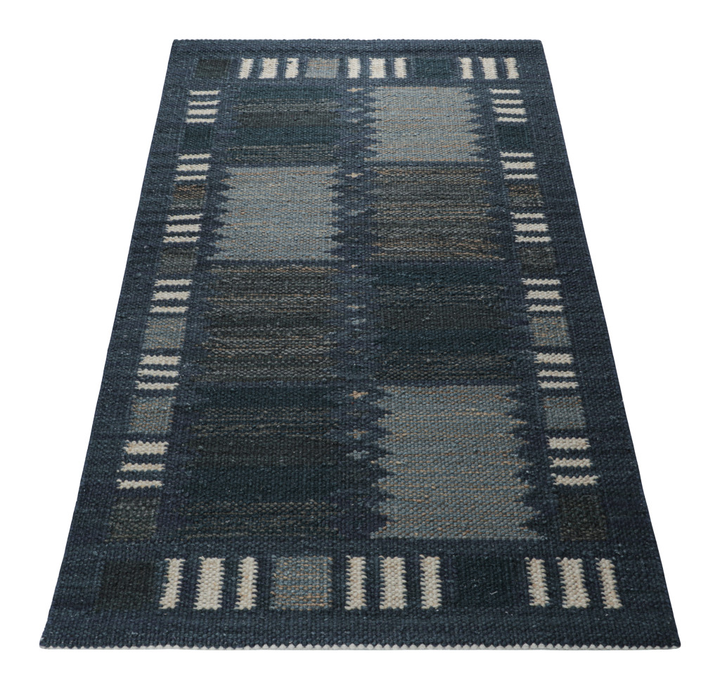 Scandinavian Rug with Geometric Patterns