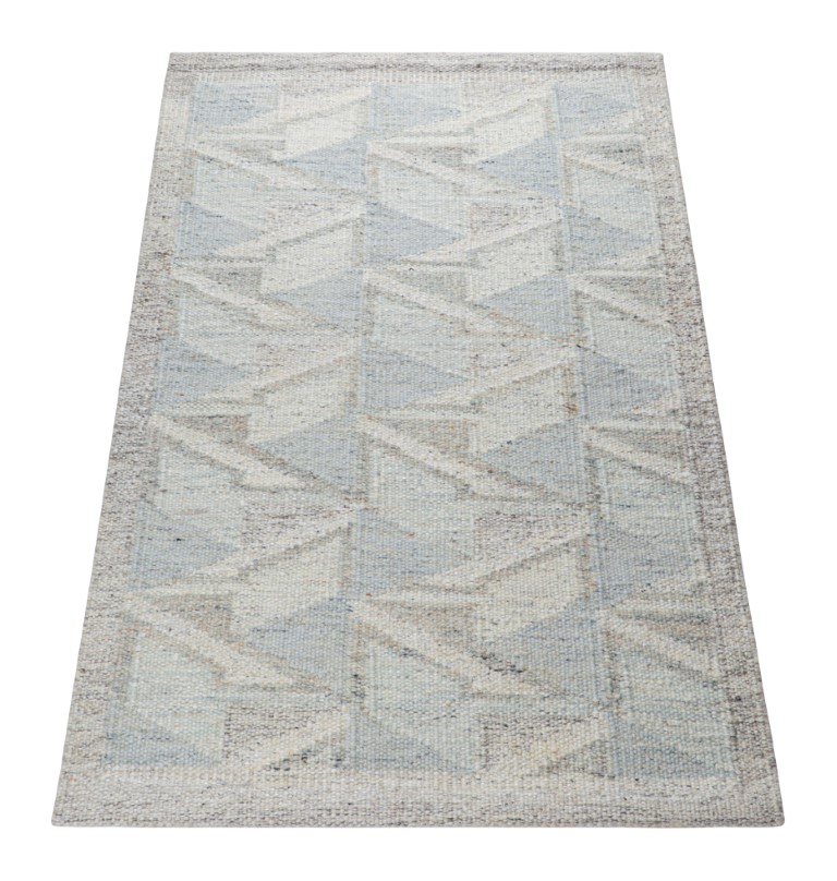 Scandinavian Rug with Geometric Patterns
