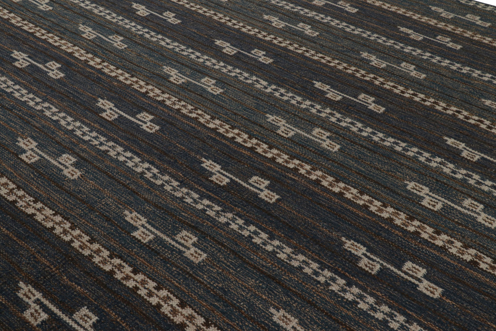 Scandinavian Rug with Geometric Patterns