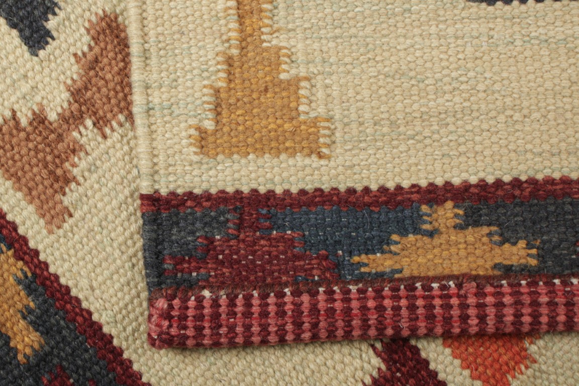 Scandinavian Rug with Hourglass Geometric Patterns