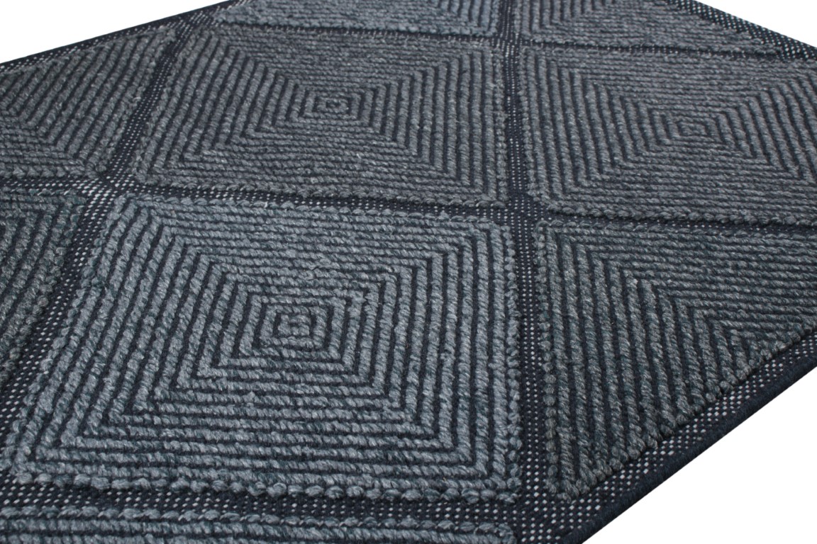 Scandinavian Rug with Diamond Patterns