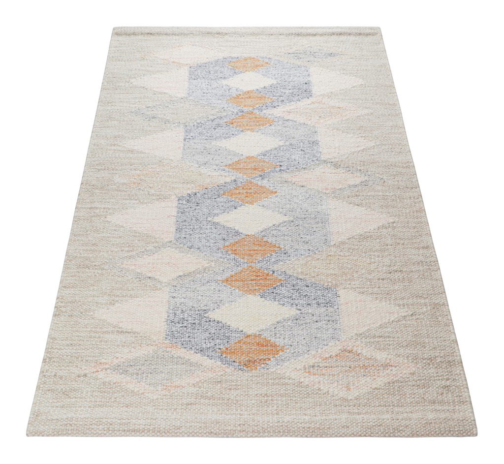 Scandinavian Rug with Geometric Patterns