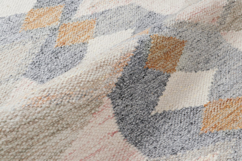 Scandinavian Rug with Geometric Patterns