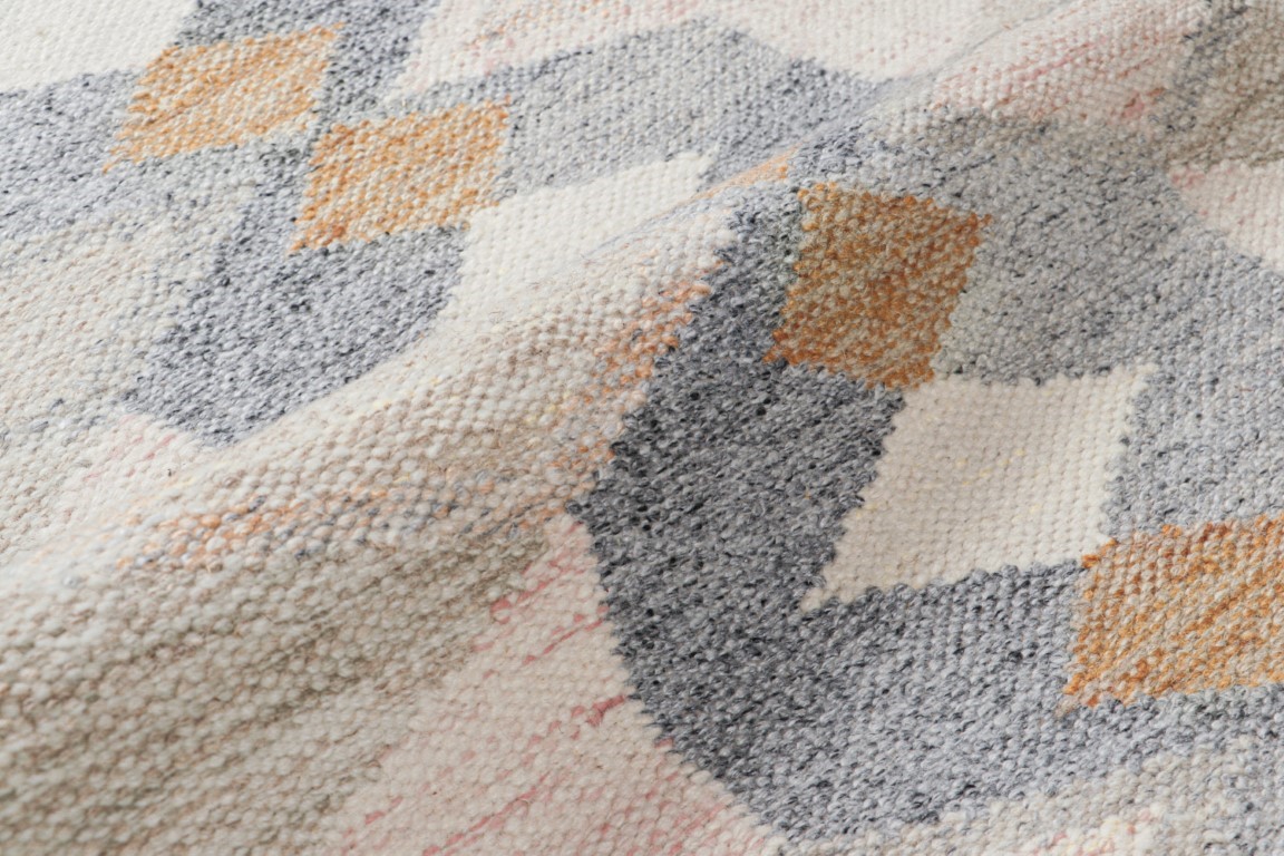 Scandinavian Rug with Geometric Patterns