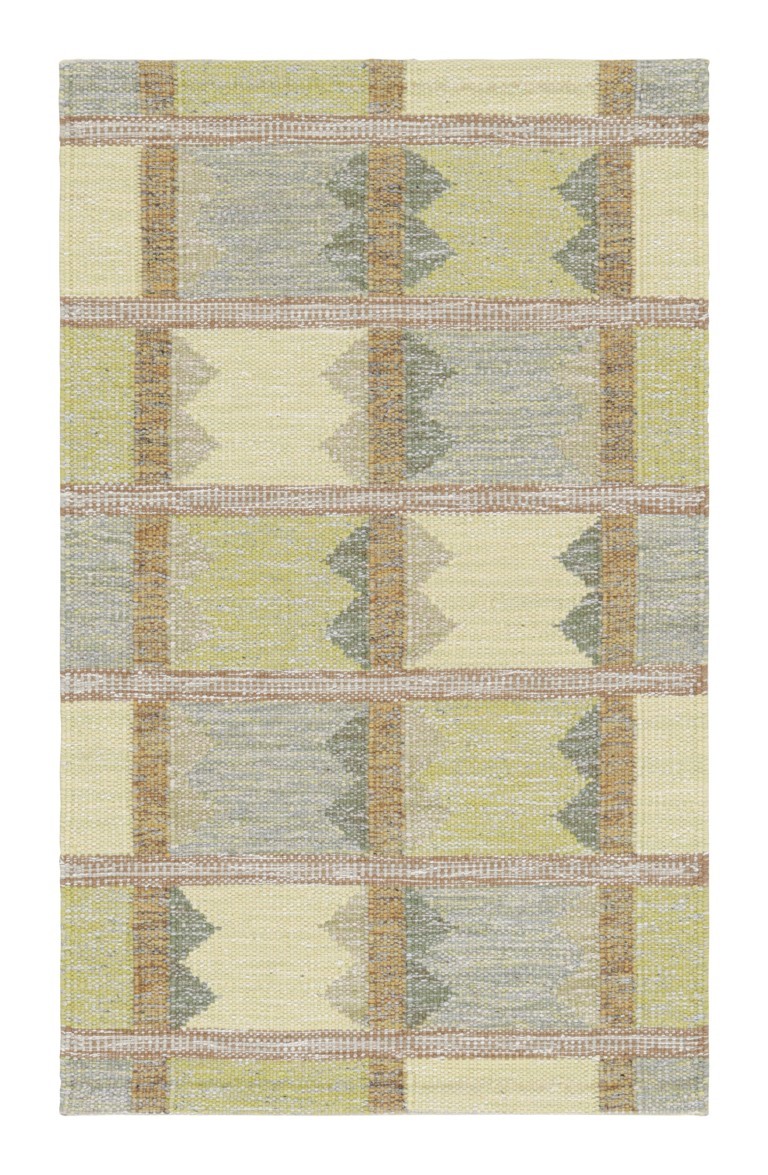 Scandinavian Custom Rug with Geometric Patterns