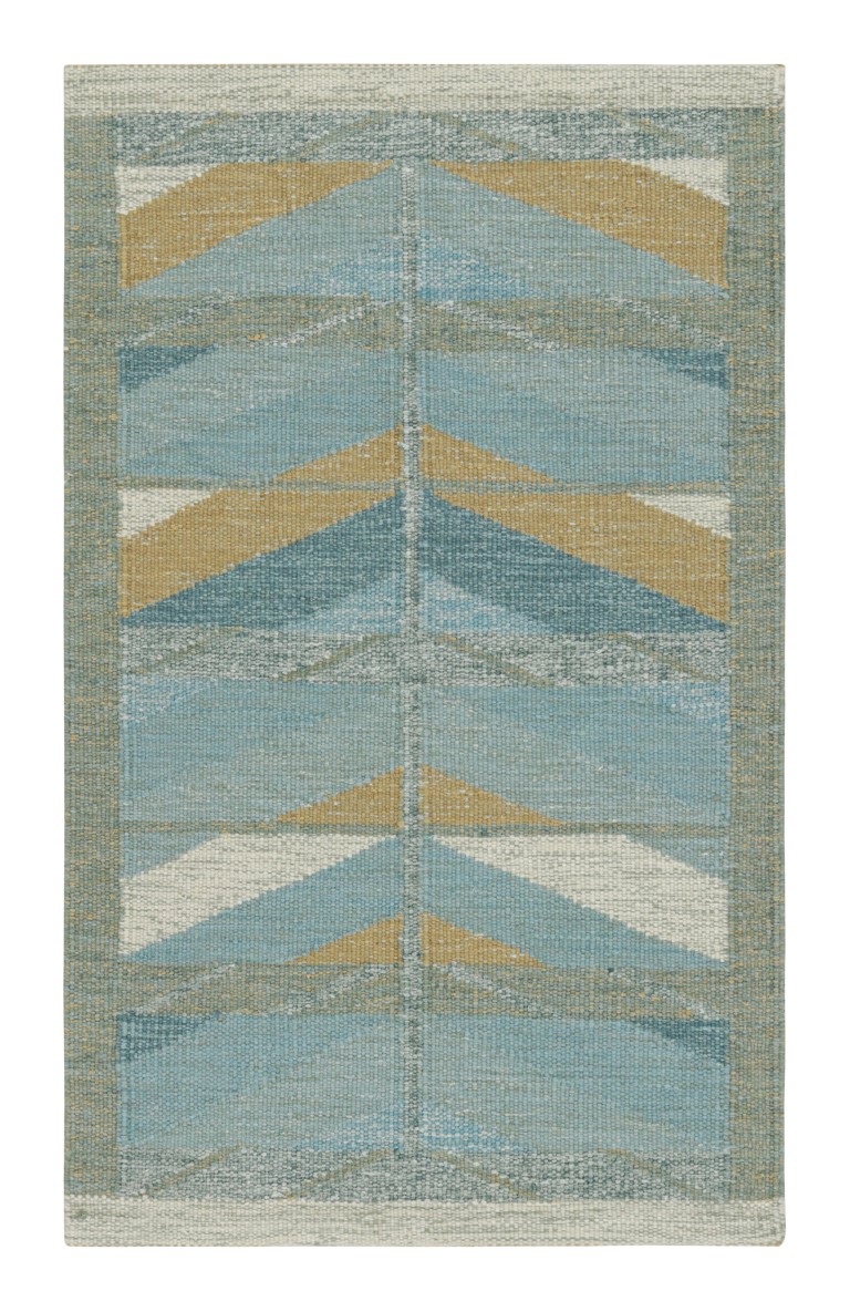 Scandinavian Rug with Geometric Patterns