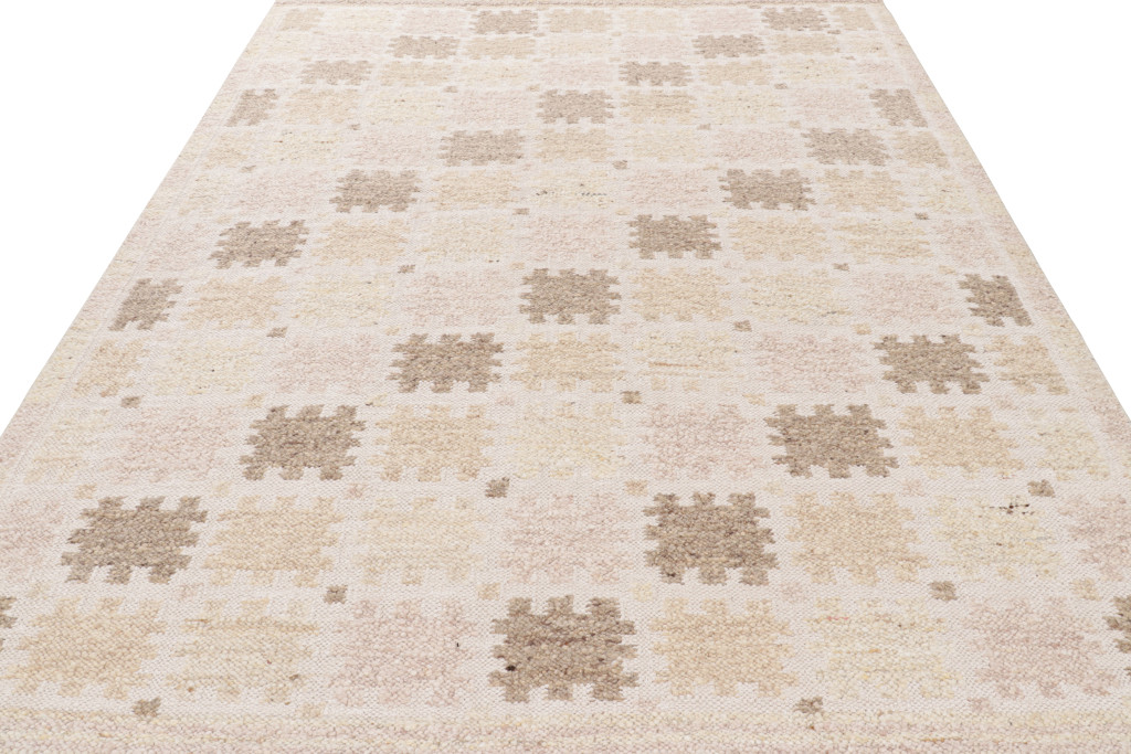 Scandinavian Rug with Geometric Patterns