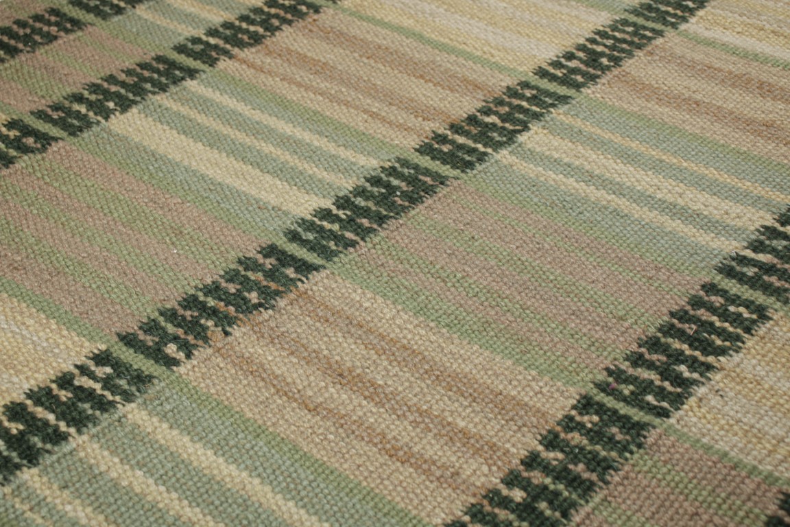 Scandinavian Square Rug with Geometric Stripes