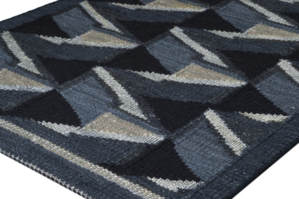 Scandinavian Custom Rug with Geometric Patterns