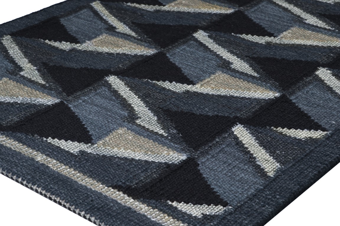 Scandinavian Custom Rug with Geometric Patterns