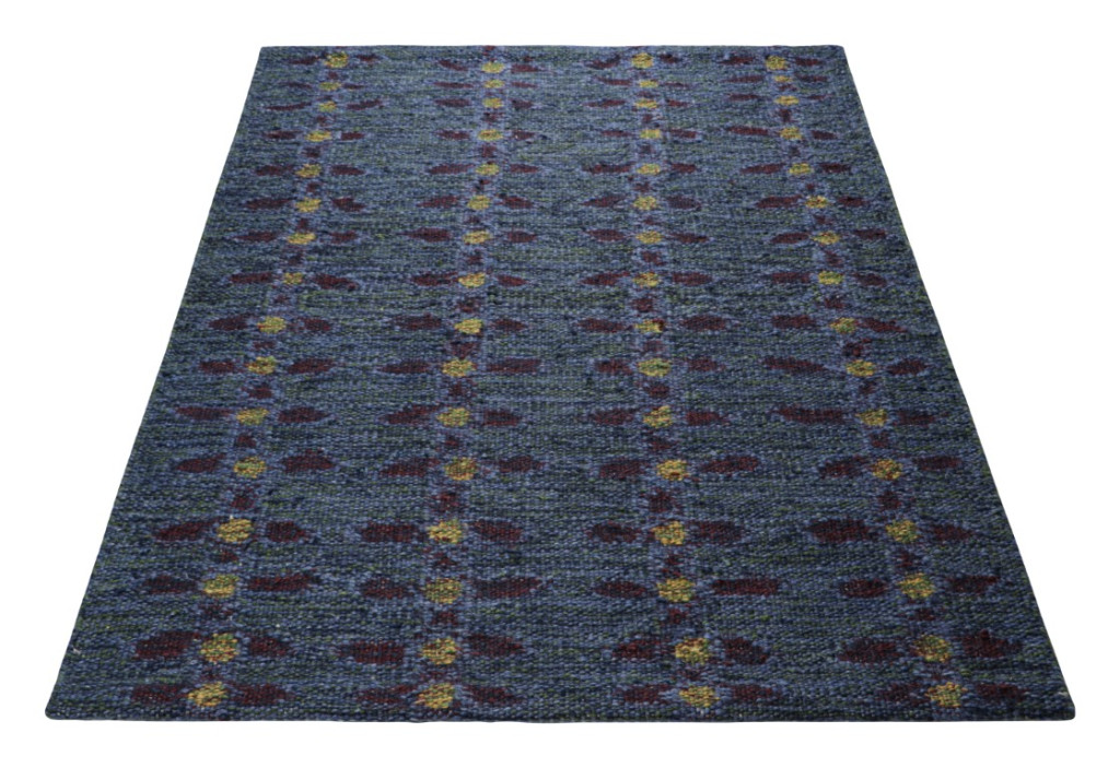 Scandinavian Rug with Floral Patterns