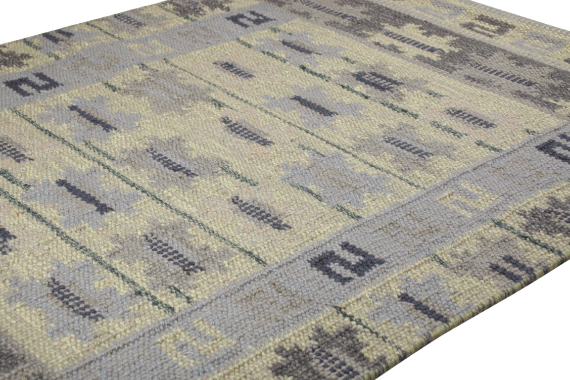 Scandinavian Rug with Geometric Patterns