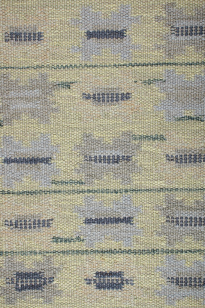 Scandinavian Rug with Geometric Patterns
