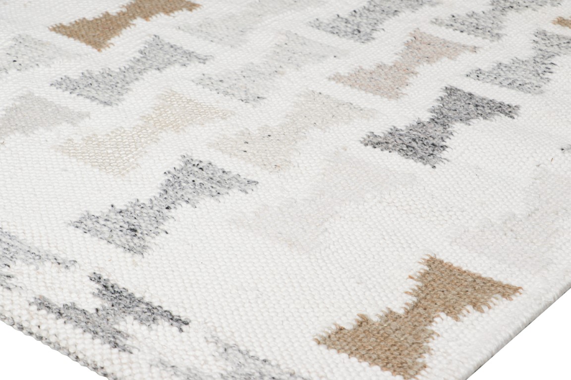 Scandinavian Rug with Hourglass Geometric Patterns
