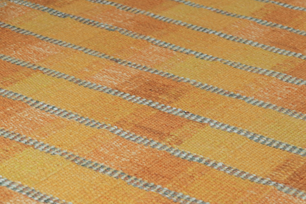 Scandinavian Rug with Geometric Patterns