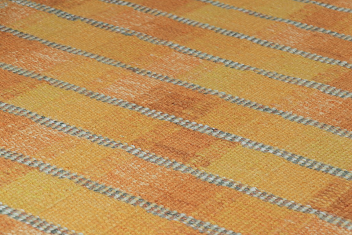 Scandinavian Rug with Geometric Patterns